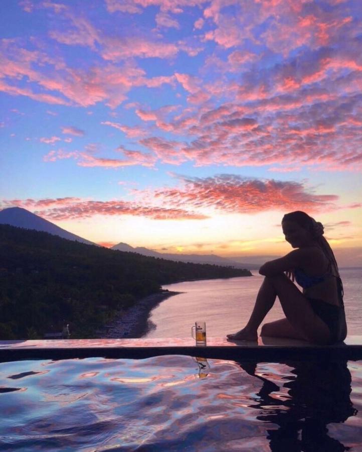 Waenis Sunset View Hotel And Restaurant, Amed, Bali Exterior photo